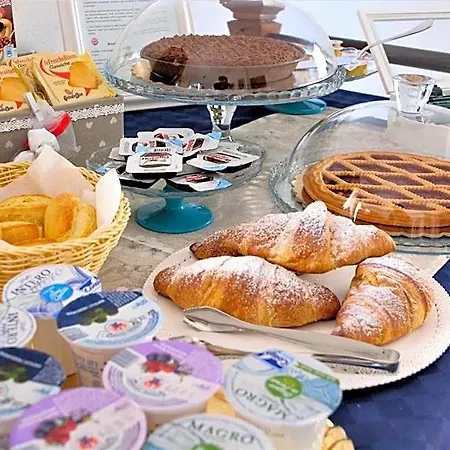 فندق مبيت وإفطار Kenzia 3*