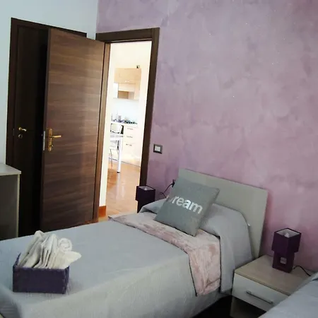 Alojamento de Acomodação e Pequeno-almoço Kenzia Olbia