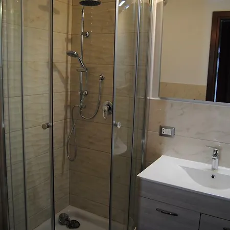 Alojamento de Acomodação e Pequeno-almoço Kenzia Olbia