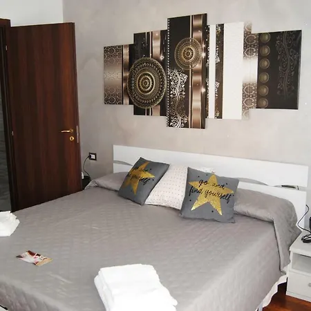 לינה וארוחת בוקר Kenzia 3*