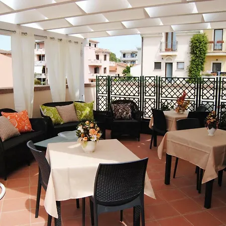 Alojamento de Acomodação e Pequeno-almoço Kenzia Olbia